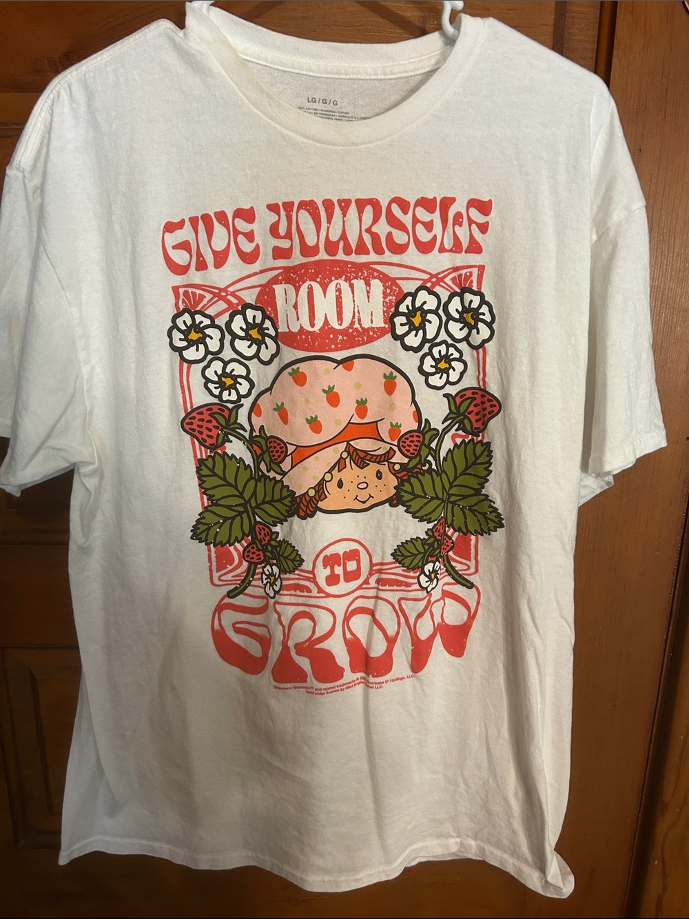 Graphic Strawberry Patch Adult Tee - White with Coral & Green